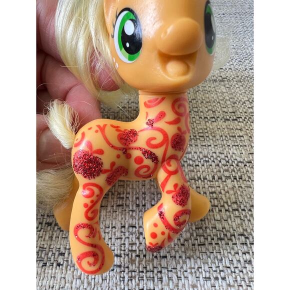 My Little Pony MLP Applejack Friendship is Magic Brushable 2016 Glitter - Picture 5 of 8